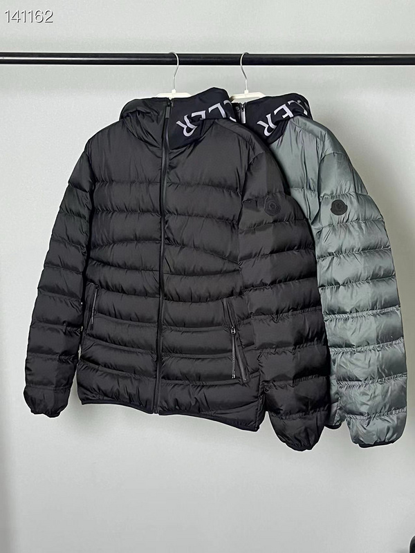 Moncler sz1-5 26yr124